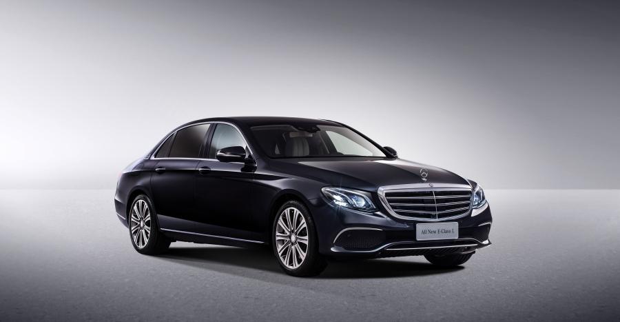  Mercedes-Benz E320 L 4Matic Exclusive Line 2016 года  (фото 1 из 9)
